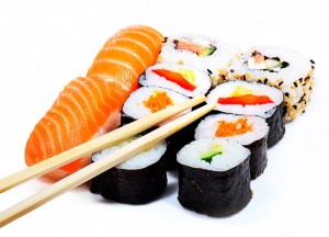 como-preparar-sushi-con-salmon